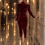 Vintage-elegant Burgundy High-neck Pleated Velvet Midi Dress