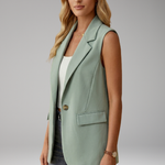 Women’s Sleeveless Blazer with Notch Collar and Pockets