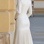 White Turtleneck Long-sleeved Pleated Midi Dress (with belt)
