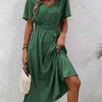 "La Scintilla | Elegant Polka Dot Dress Élisa" can be rewritten as:

"La Scintilla | Chic Polka Dot Dress Élisa"