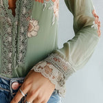 Sienna | Lace Trim Floral Blouse