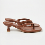 Jessica sandals with kitten heel and Zehentrenner design